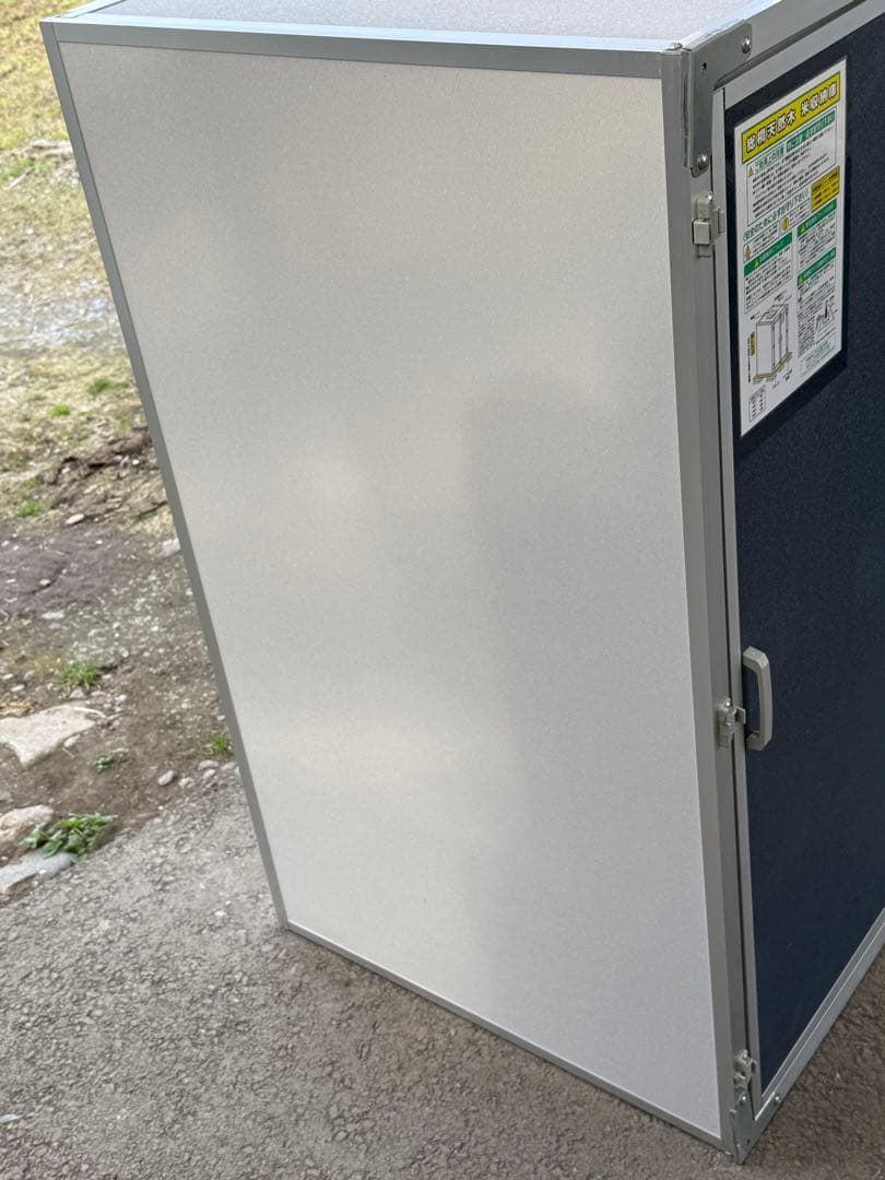 総桐天然木 米収納庫 ファン付 川辺製作所製