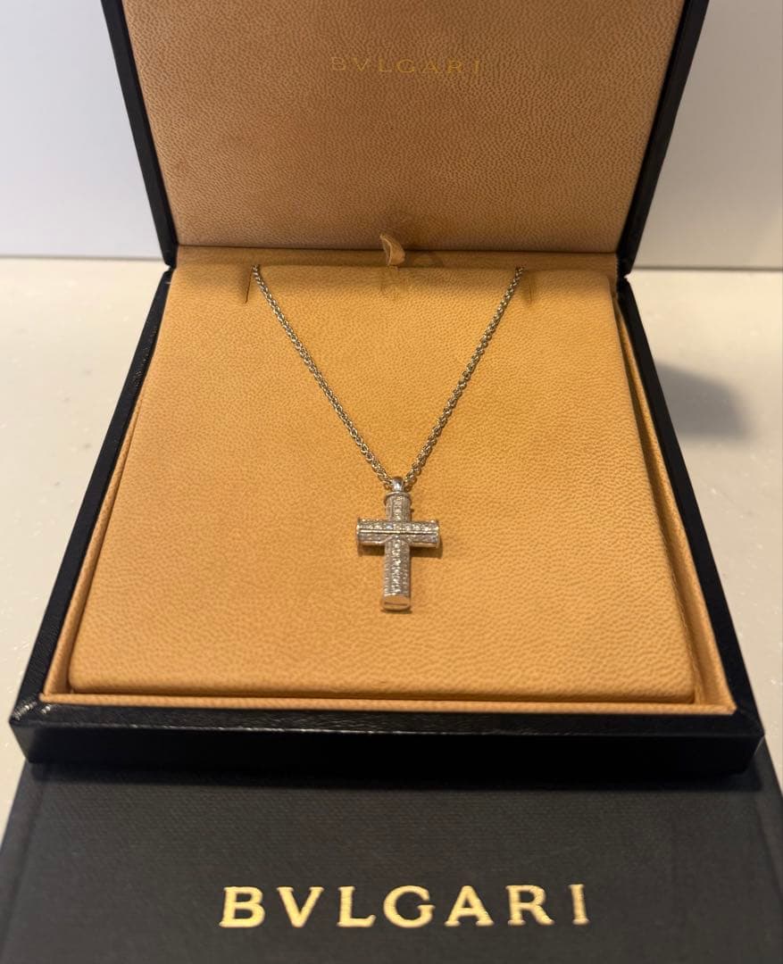 ★BVLGARI ラテンクロス ネックレス★