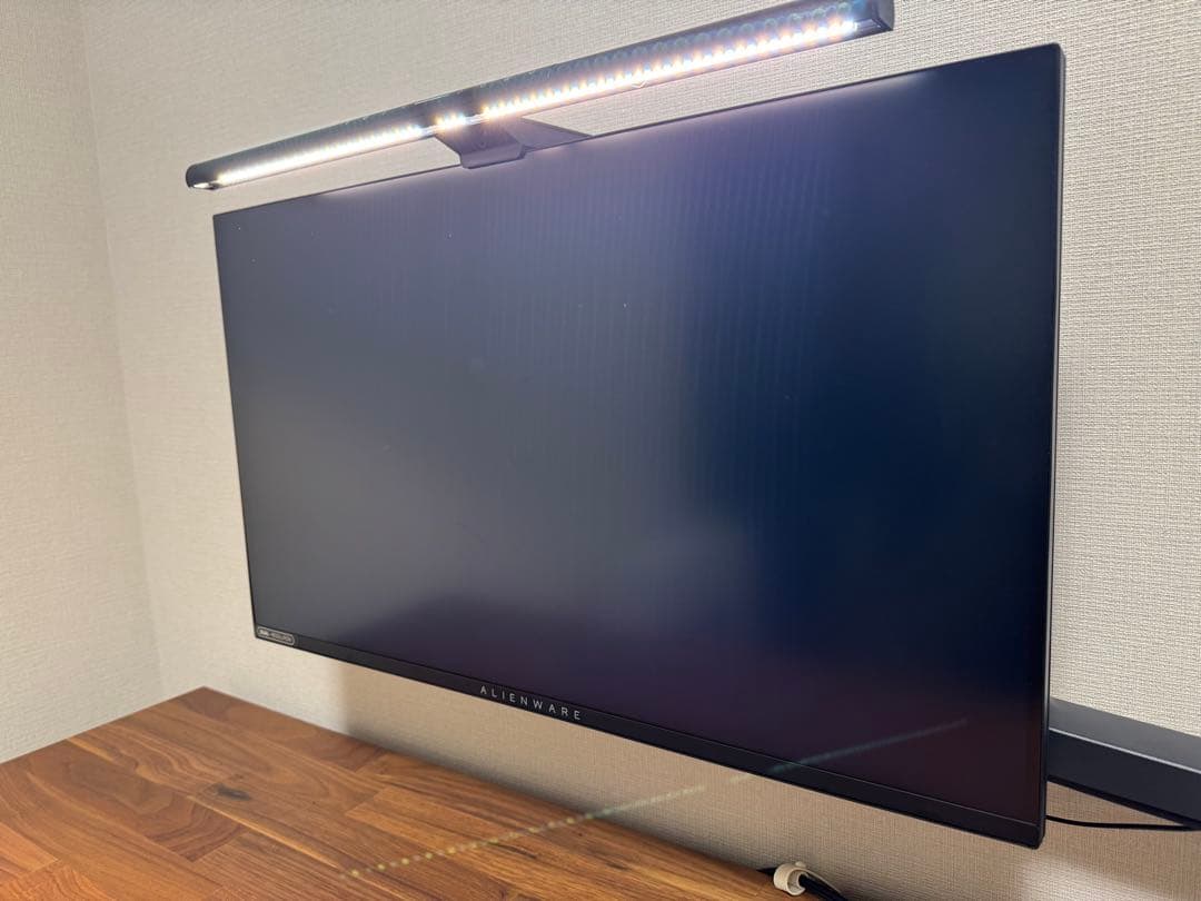 Alienware 27 4K ゲーミング モニター AW2725QF