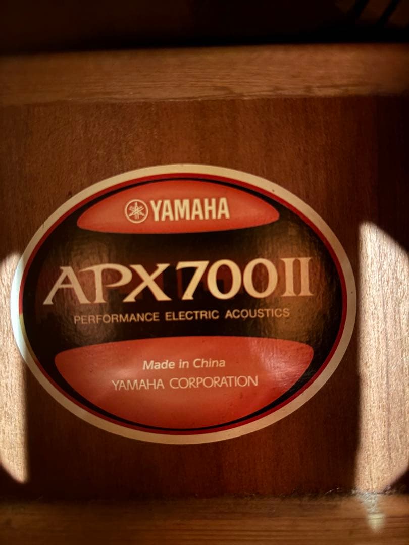 ヤマハAPX700Ⅱ エレアコ ナチュラル色