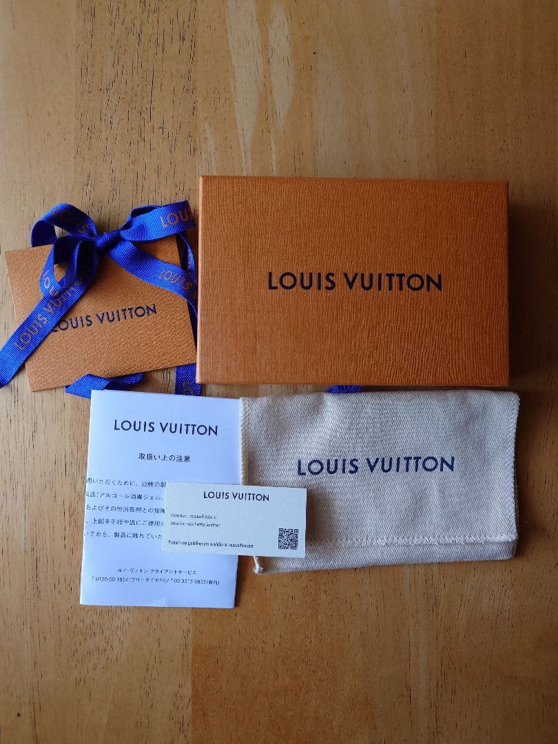 超美品　ルイヴィトン　カードケース
