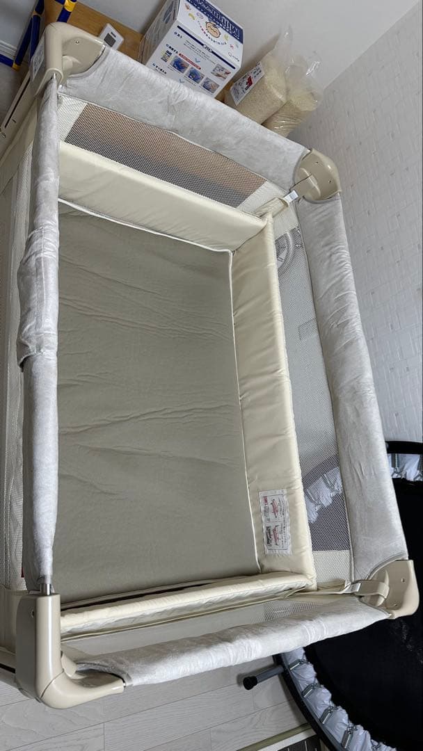 【美品　週末限定値下げ】アップリカ　ココネルエアープラスAB ホワイトベージュ