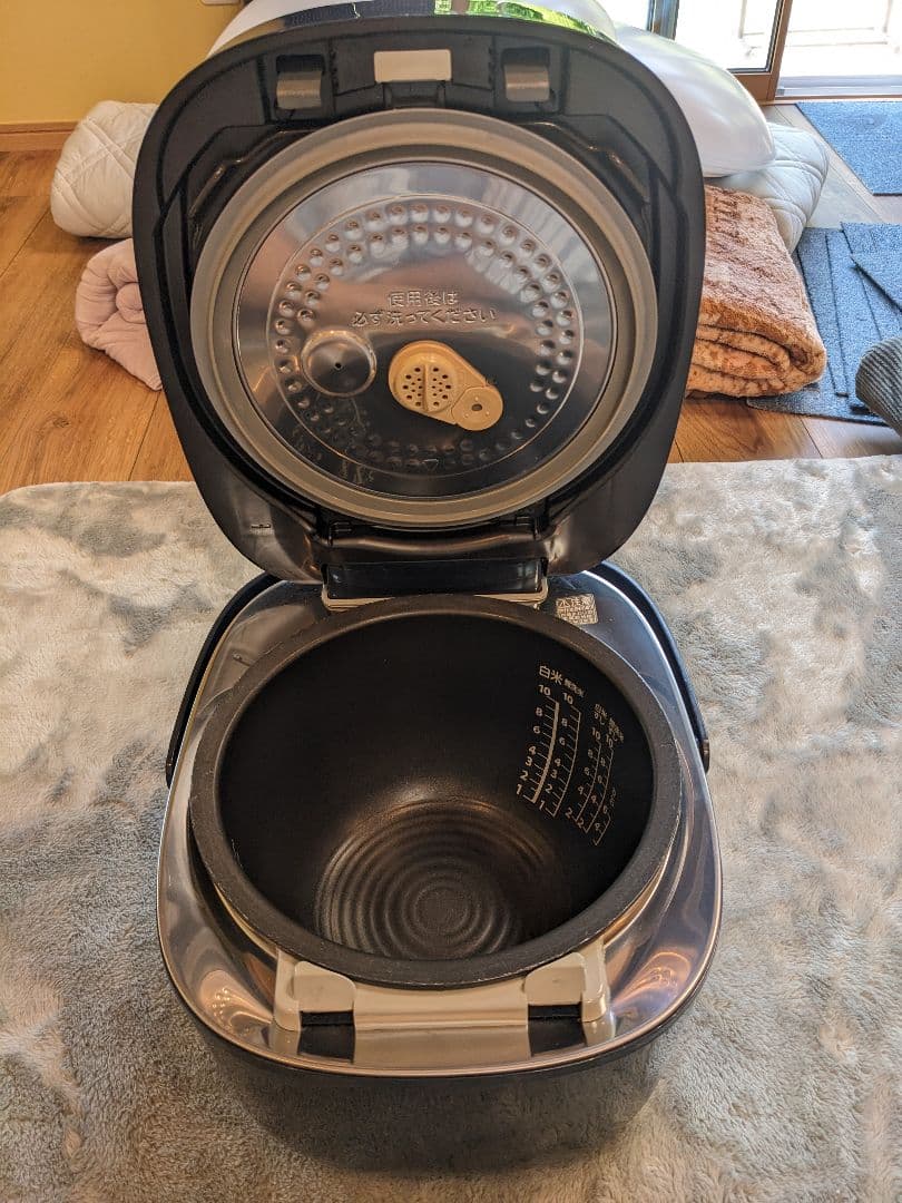 TOSHIBA 真空圧力IH炊飯器 RC-18VXN 東芝 1升 10合