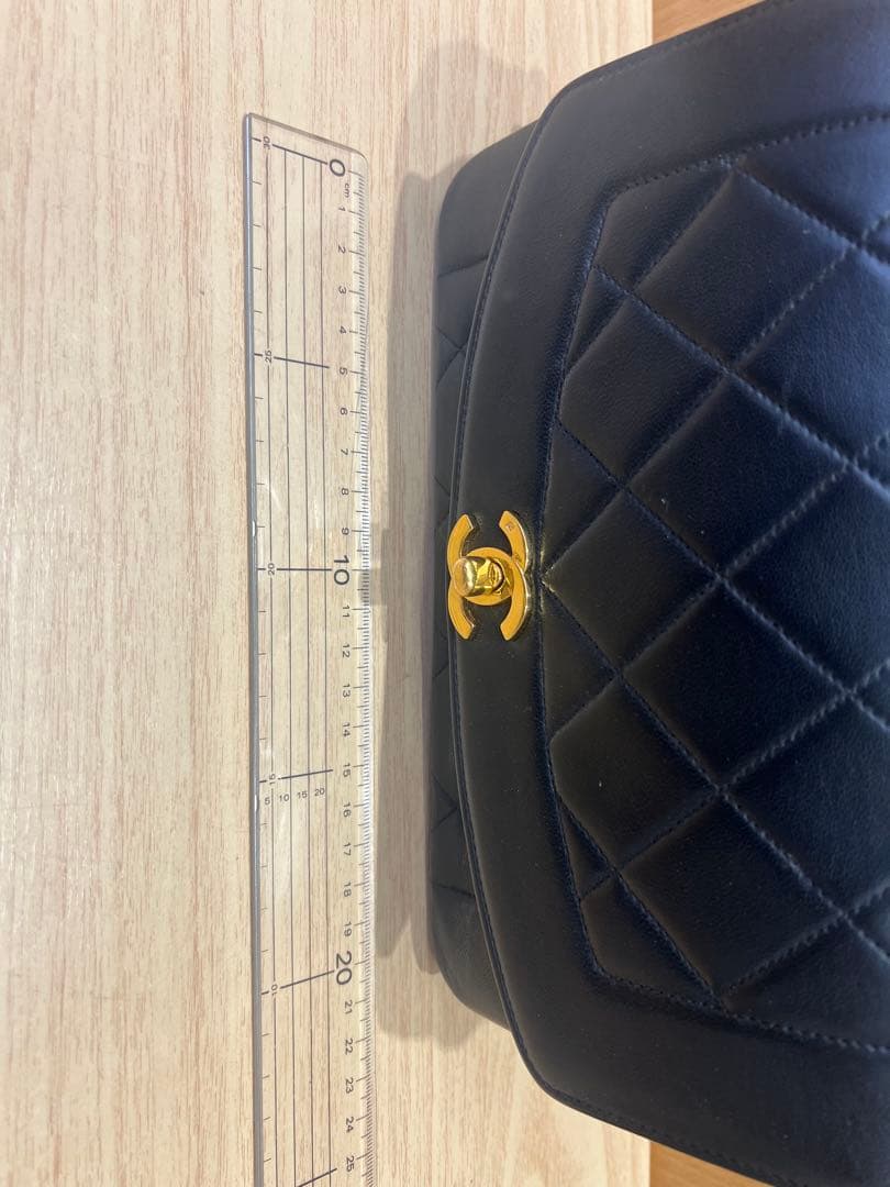 鑑定済CHANEL マトラッセ ラム チェーンショルダー ブラック ゴールド金具