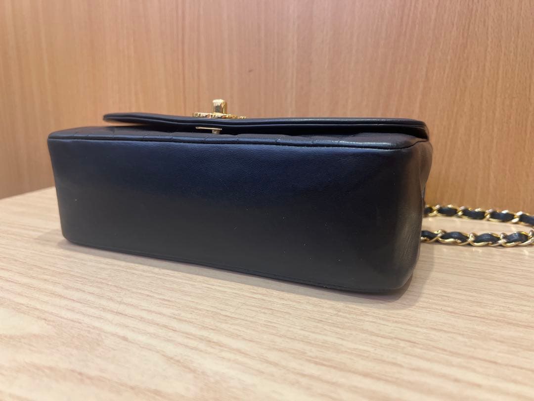 鑑定済CHANEL マトラッセ ラム チェーンショルダー ブラック ゴールド金具