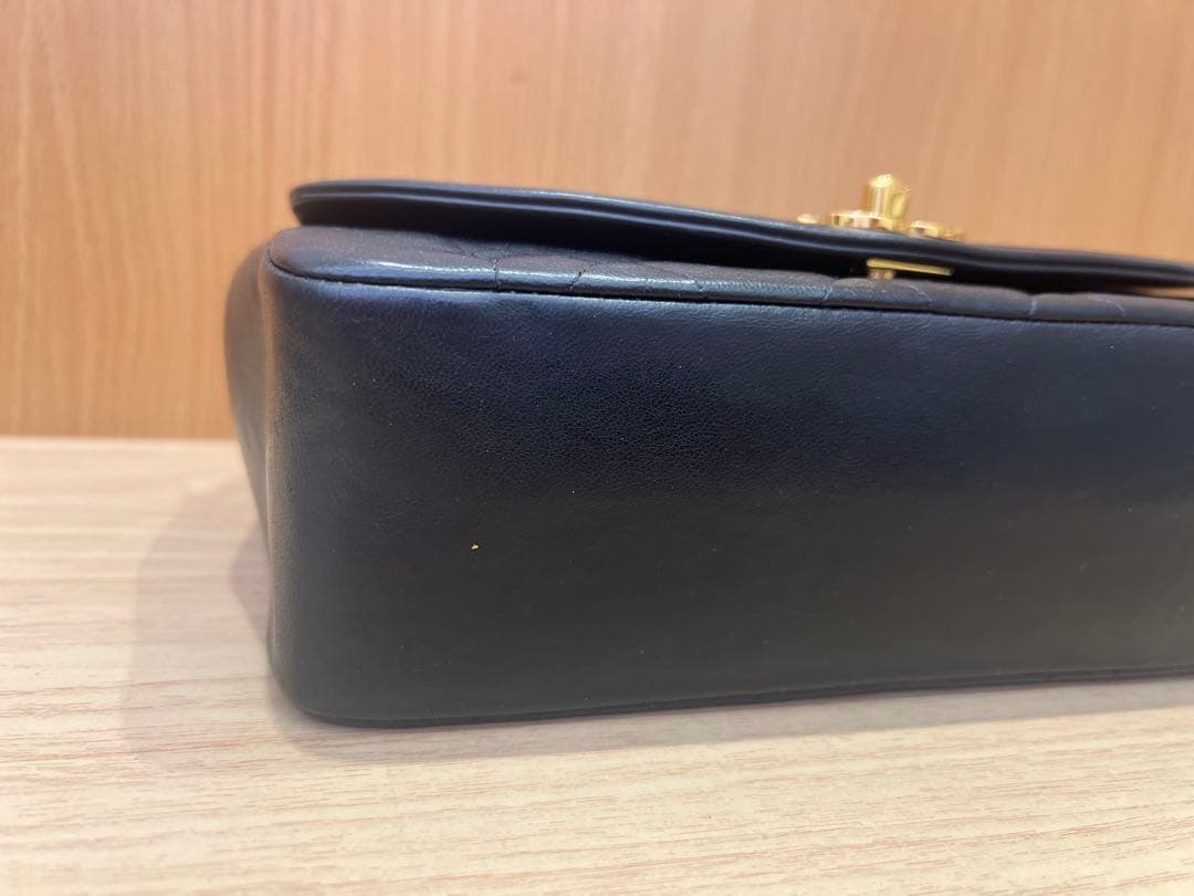 鑑定済CHANEL マトラッセ ラム チェーンショルダー ブラック ゴールド金具