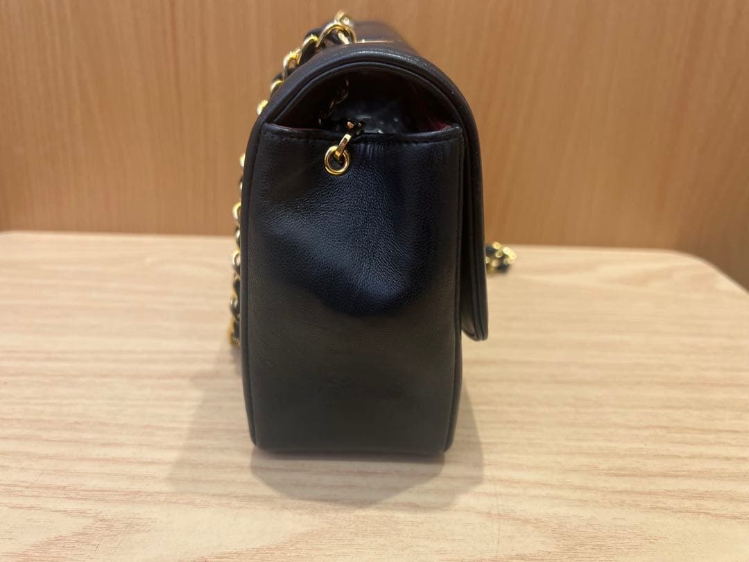 鑑定済CHANEL マトラッセ ラム チェーンショルダー ブラック ゴールド金具