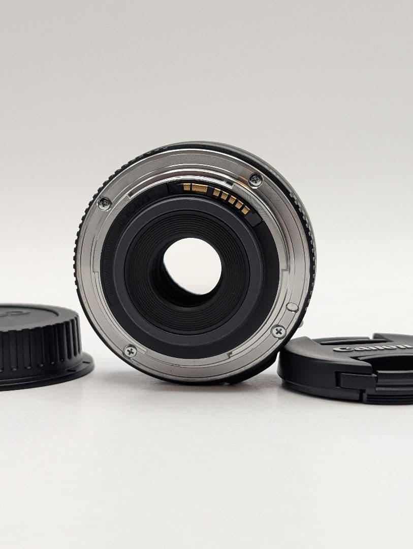 Canon EF-S 24mm f2.8 STM ブラック