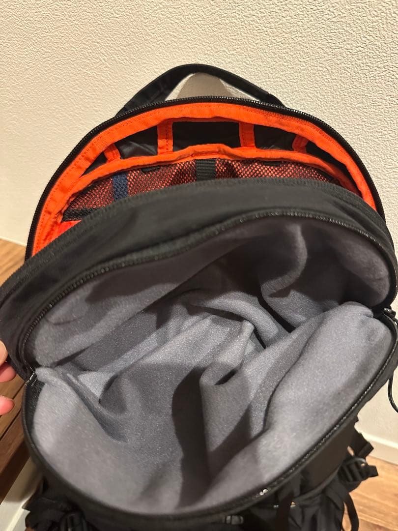 バートンak サージェンス ツアー パック 18L バックパック