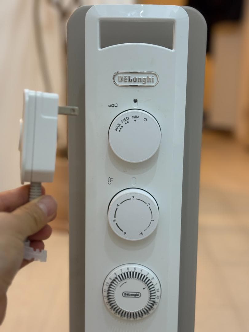 De'Longhi オイルヒーター RHJ21F0812-WH ②