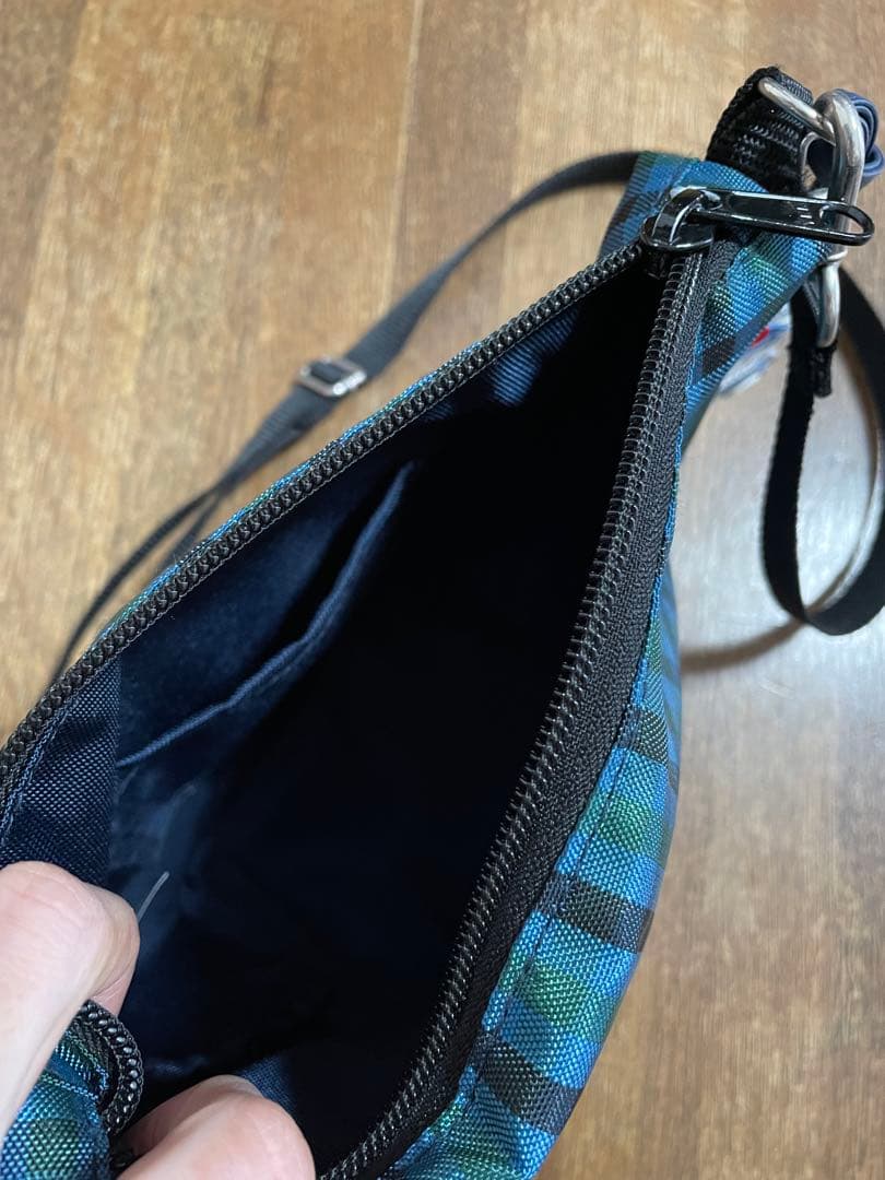 ファミリア　ポシェット