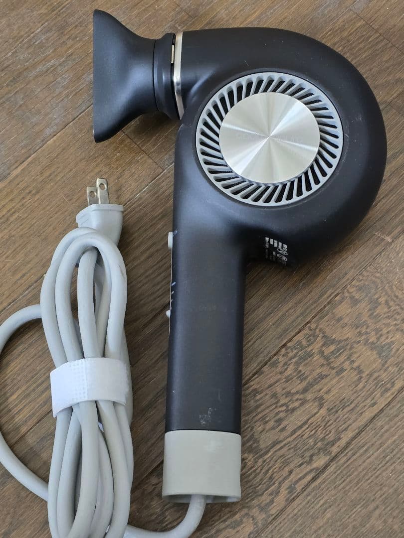 【未開封】 カドー クオーラ 遠赤外線 イオン ドライヤー BD-E1 ホワイト