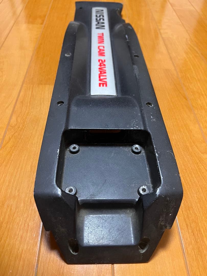 RB26DETT用　純正プラグカバー