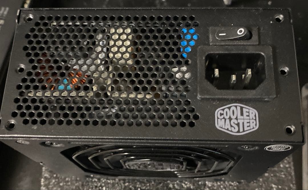 電源ユニット cooler master V850