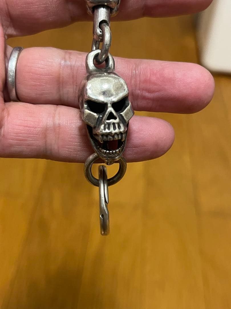 スカルデザイン キーホルダー カラビナ付きレザーズアンドトレジャーズ