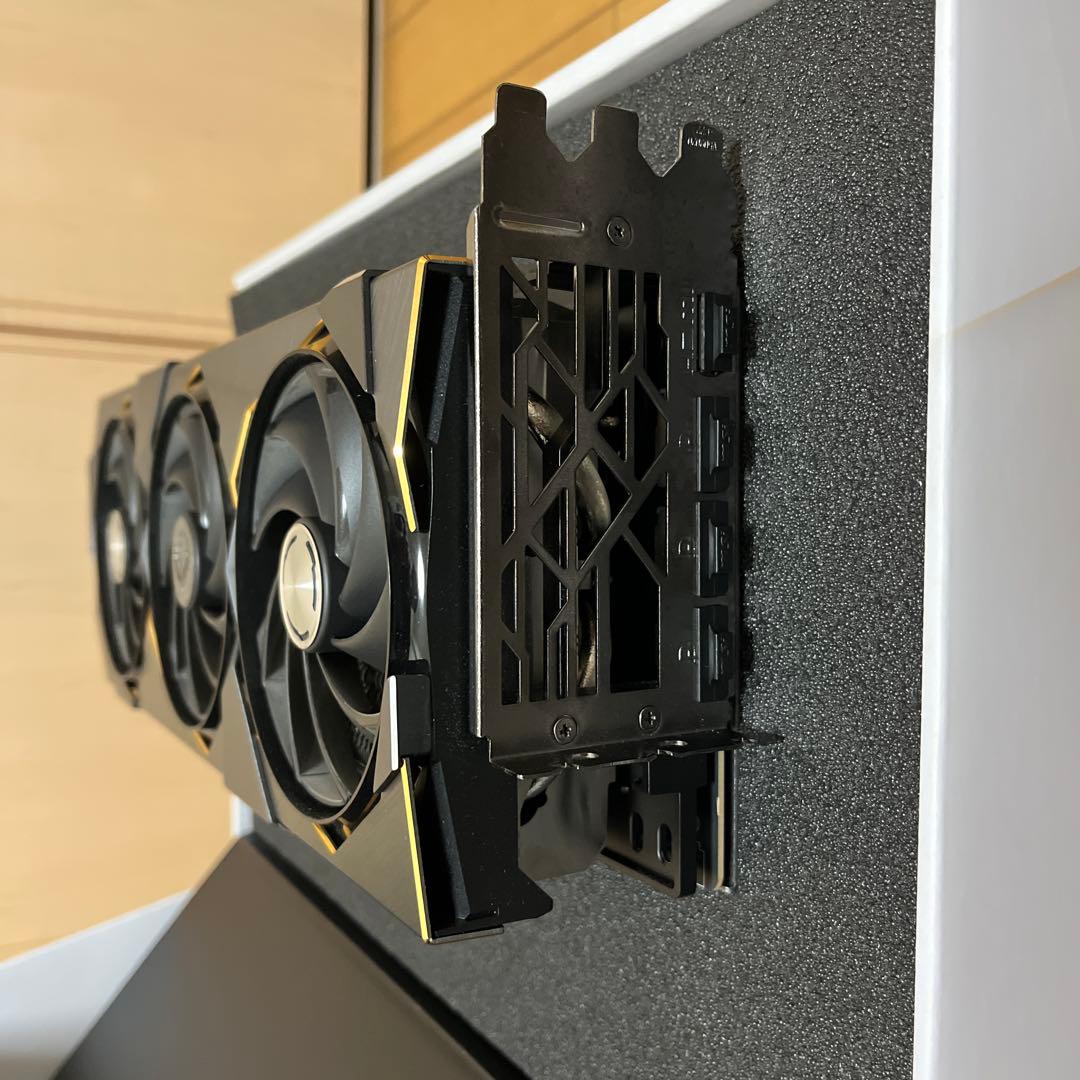 グラフィックボード・グラボ・ビデオカード rtx4090 msi suprim