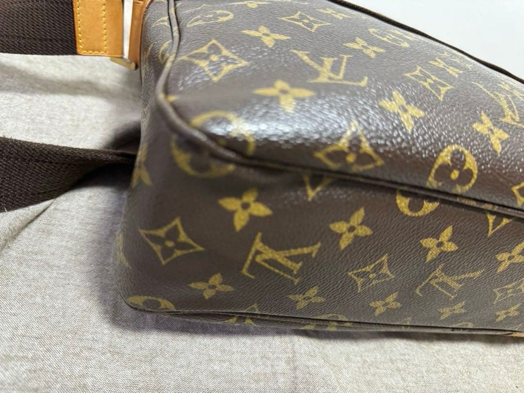 Louis Vuitton モノグラム ショルダーバッグ サック ボスホール