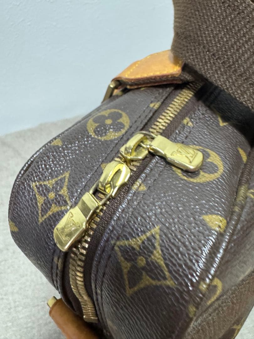 Louis Vuitton モノグラム ショルダーバッグ サック ボスホール