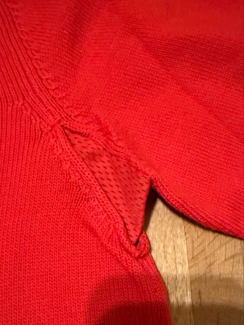 【未使用品】HERMESセーター　Lサイズ