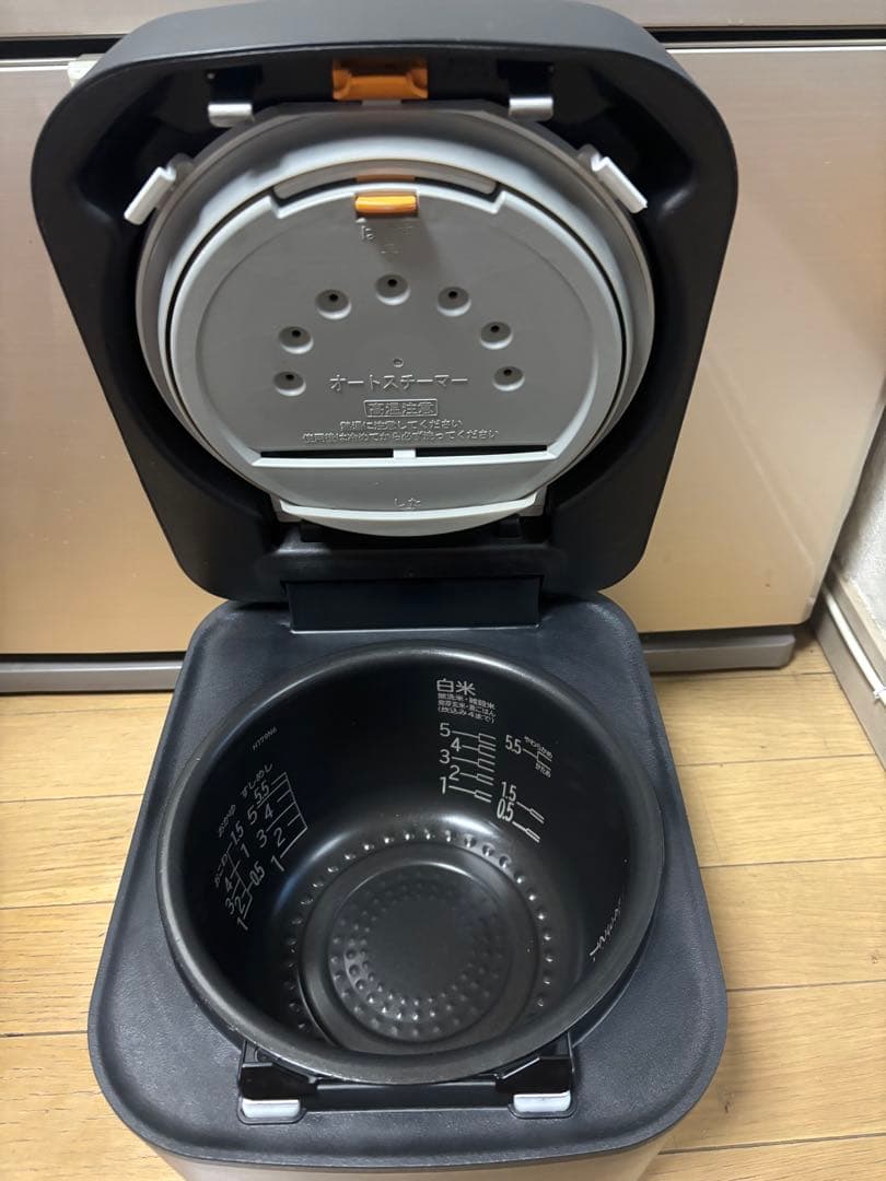 日立 炊飯器 RZ-V100GM ブラック 5.5合炊き 2023年製