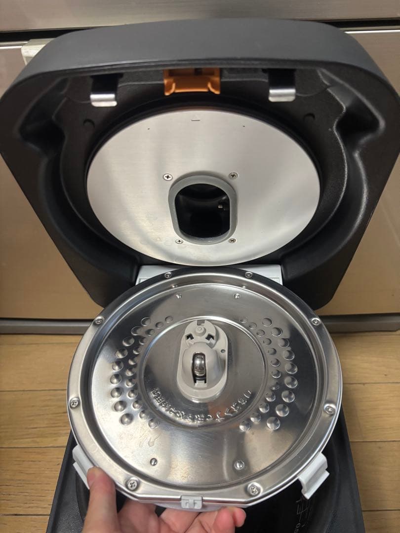 日立 炊飯器 RZ-V100GM ブラック 5.5合炊き 2023年製