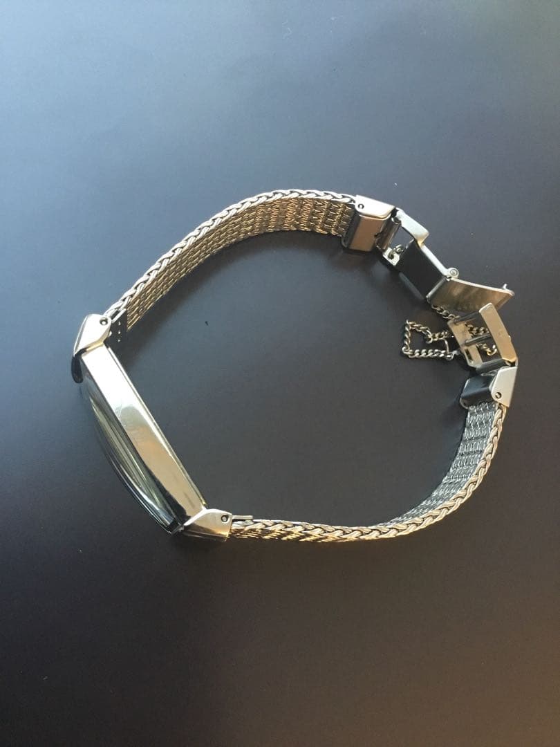 イブサンローラン 腕時計 電池交換済み