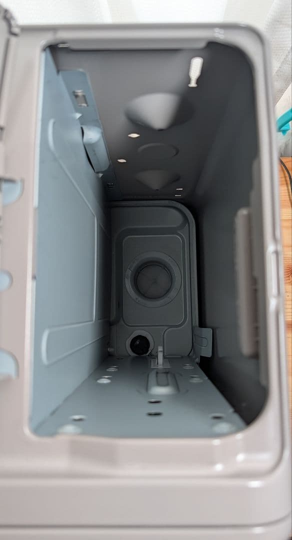 2024年製・美品・使用3回・保証付き CORONA 石油ファンヒーター