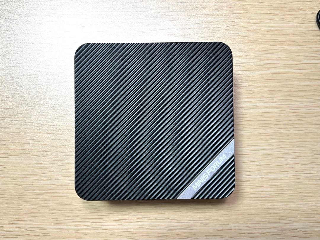 MINISFORUM Venus Series UM580 ミニPC