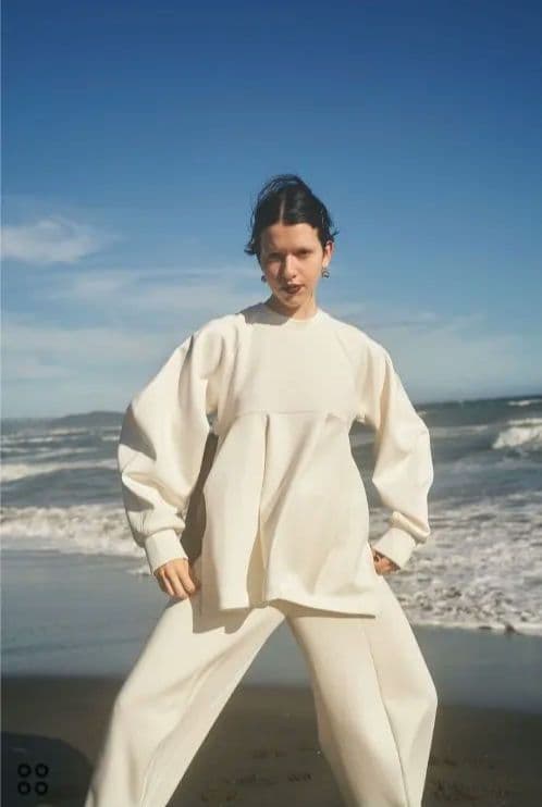 OMMO ホワイト ラグランスリーブ スウェット