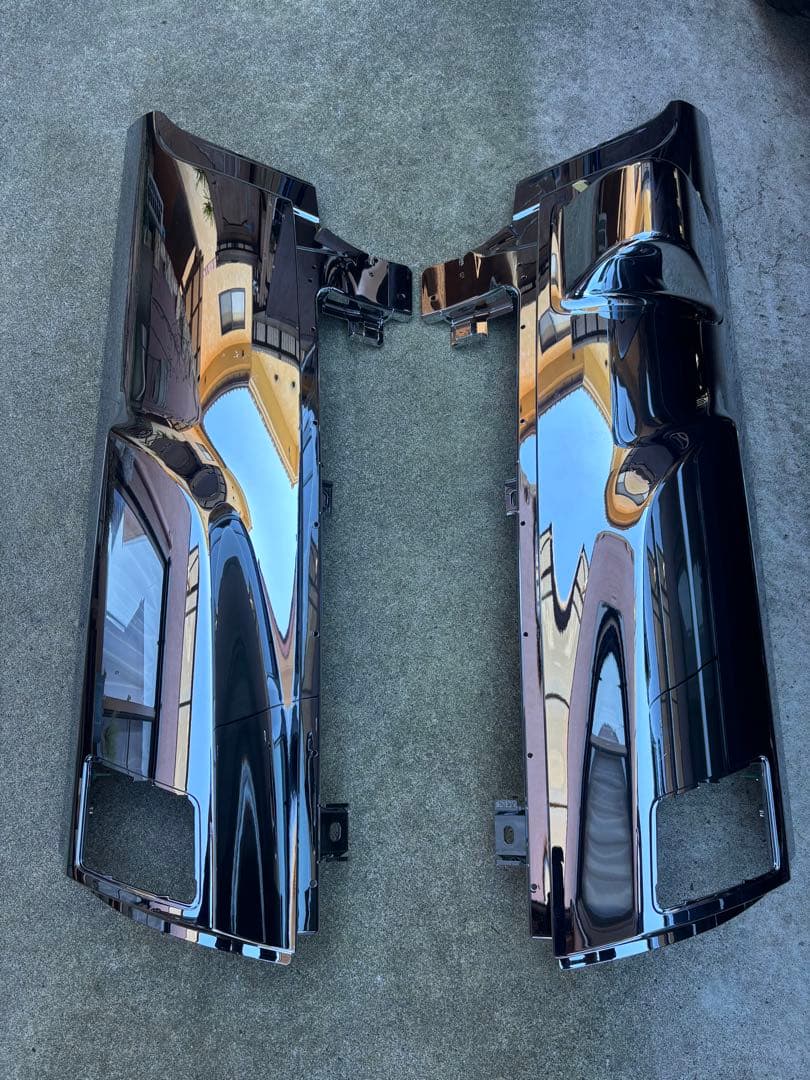 いすゞギガ　訳あり品　コーナーパネルメッキセンサー付き車用