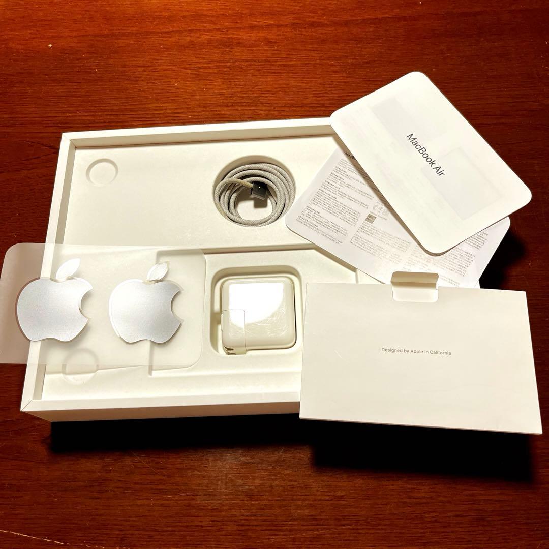 Apple MacBook Air (M2, 2022) 本体