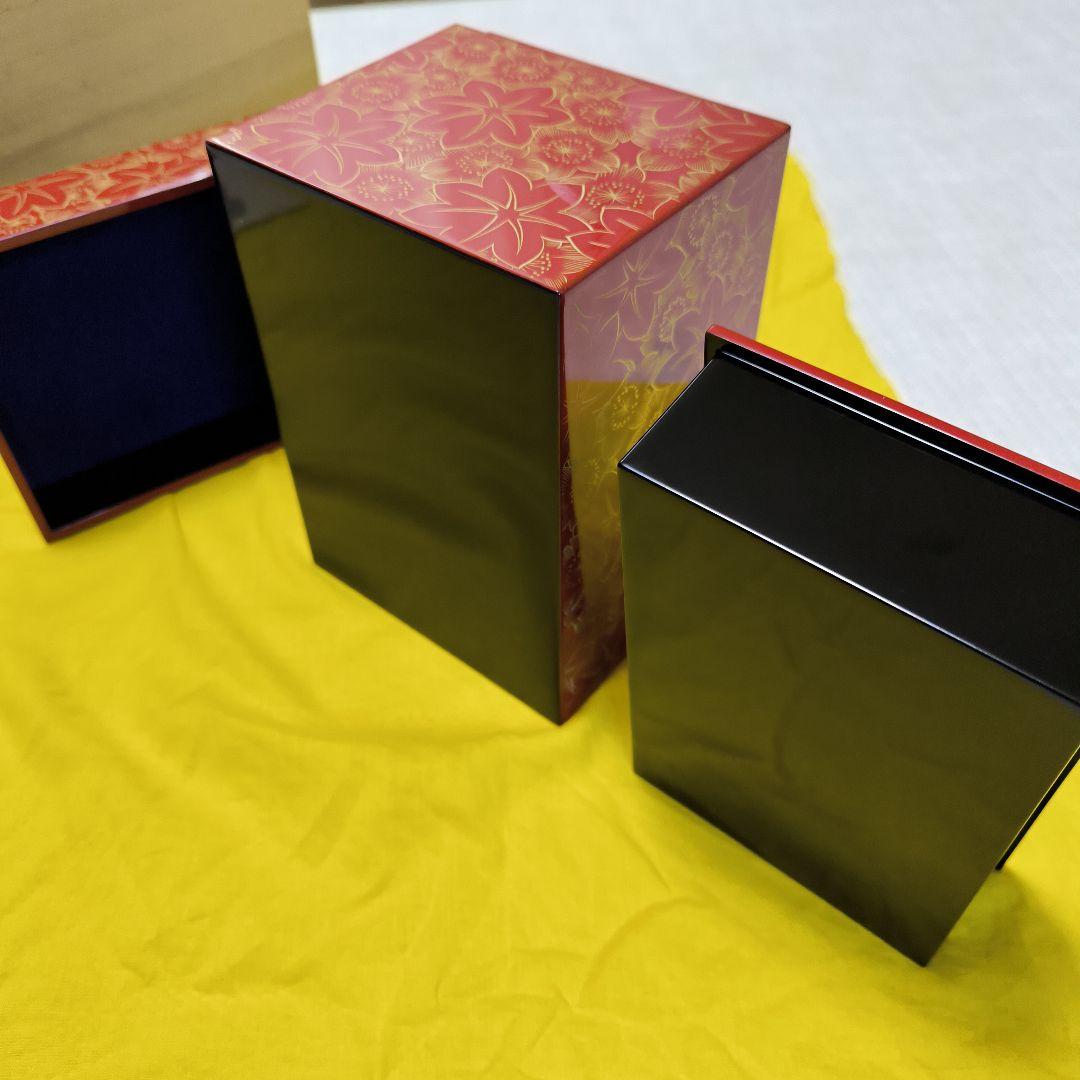 輪島塗　漆器 宝石箱 ジュエリーケース　赤と金の花模様　ジュエリーボックス