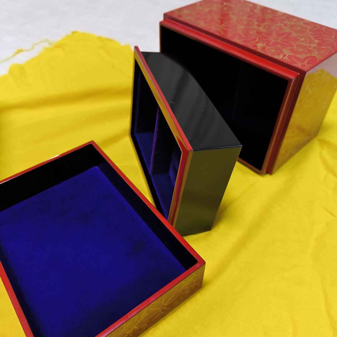 輪島塗　漆器 宝石箱 ジュエリーケース　赤と金の花模様　ジュエリーボックス
