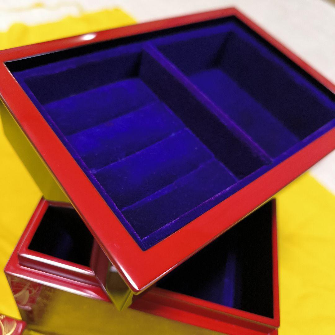 輪島塗　漆器 宝石箱 ジュエリーケース　赤と金の花模様　ジュエリーボックス