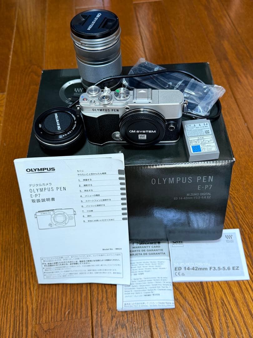 OLYMPUS PEN E-P7 本体 + ED 14-42mm＋望遠レンズ付き