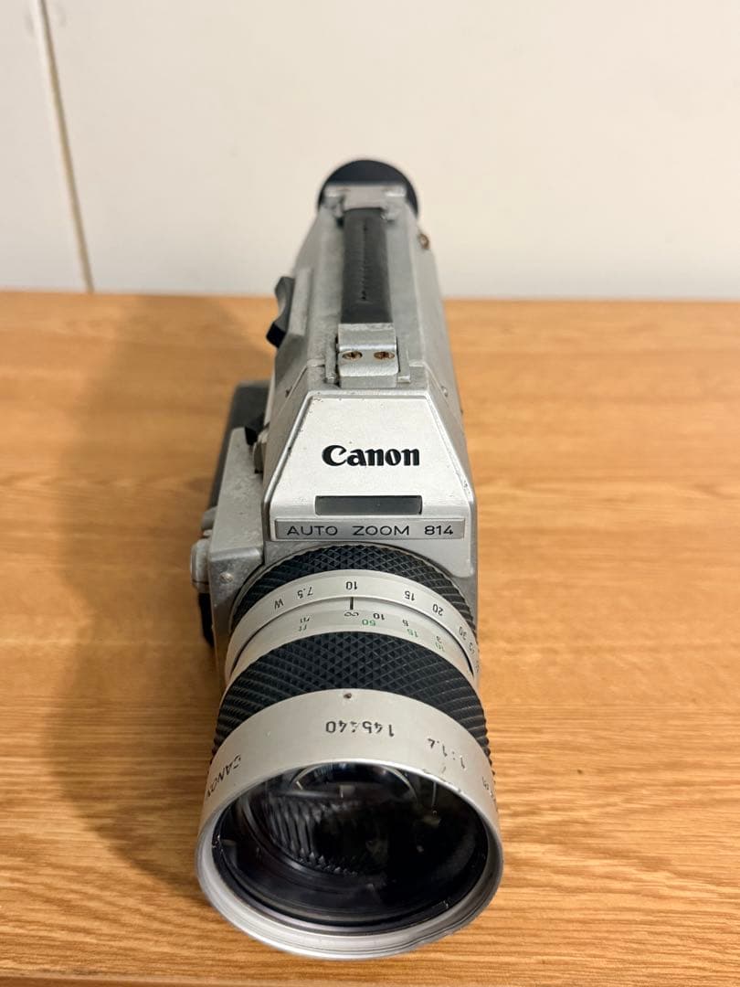 Canon Auto Zoom 814動作品／ビンテージ 8mm カメラ 動作品