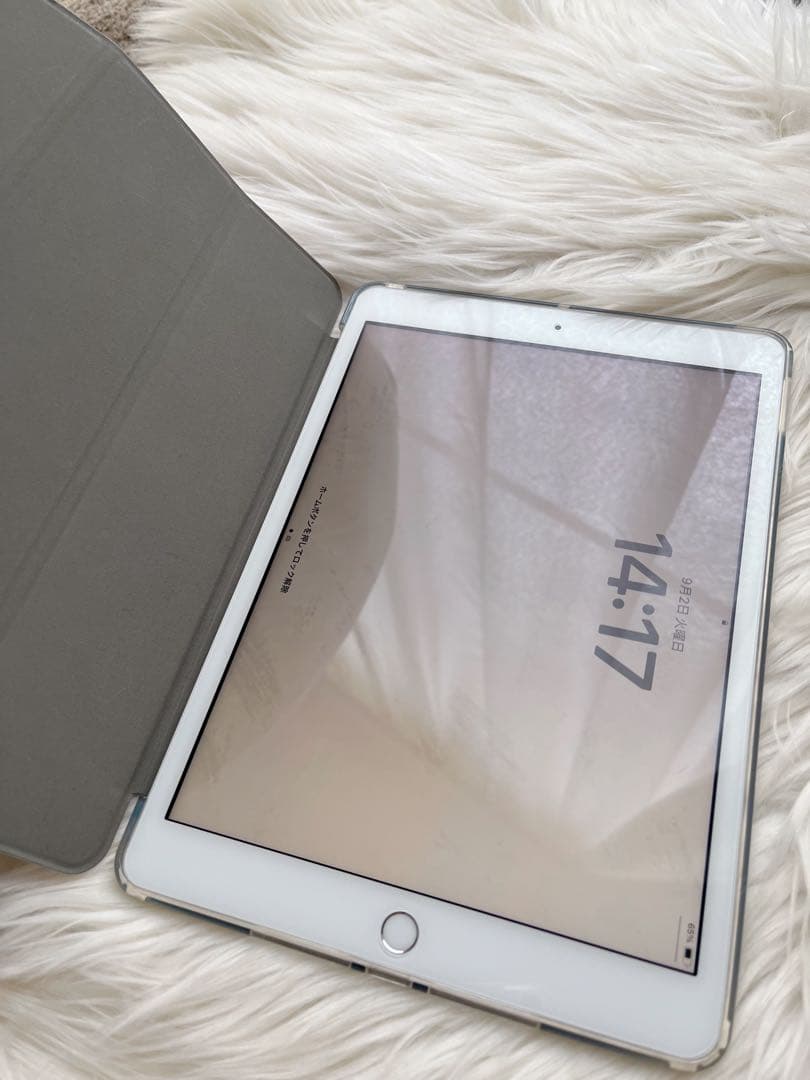 Apple iPad 第8世代 32GB wi-fiモデル