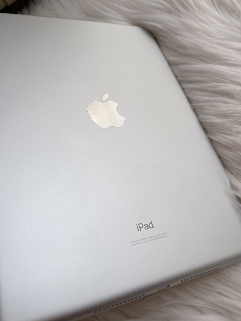 Apple iPad 第8世代 32GB wi-fiモデル