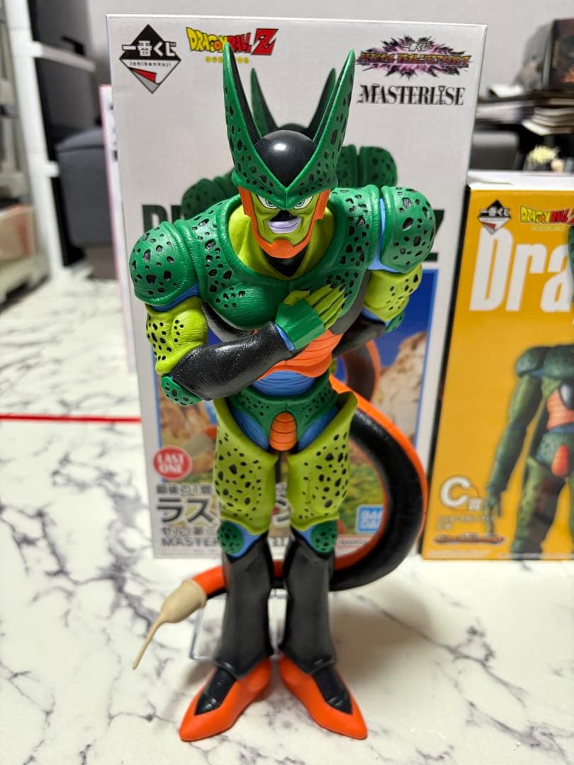 一番くじ ドラゴンボール セル 第1形態・第2形態 フィギュア