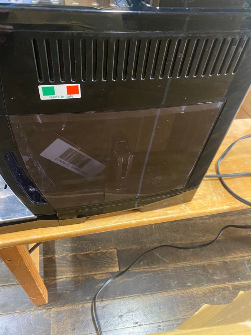 デロンギ　コンパクト自動エスプレッソマシン　マグニフィカSプラス　現状品