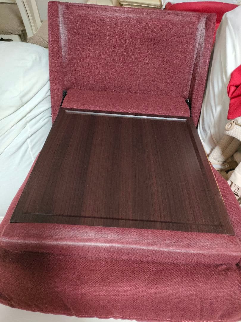 11月16日まで【引取限定】ニトリ　電動リクライニングソファ3人掛け 赤