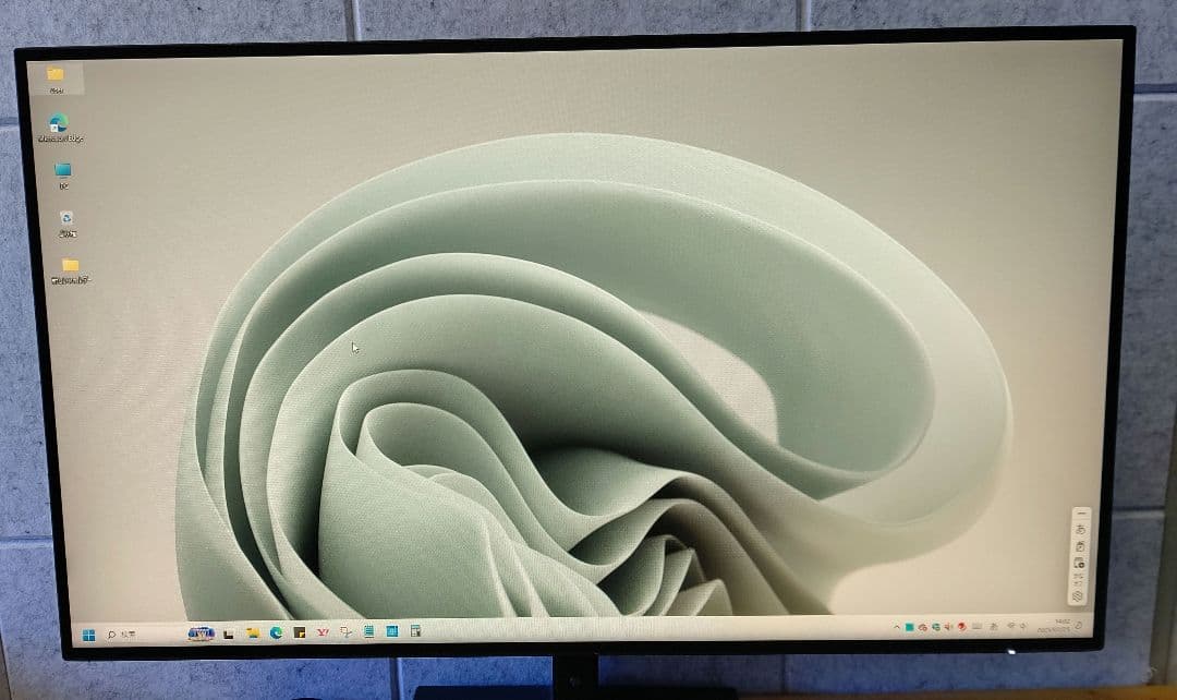 PHILIPS フィリップス27インチモニター 2021年型式272E2