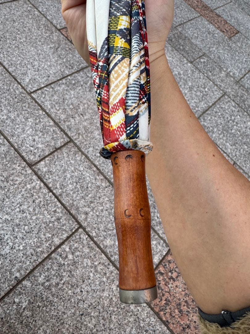 ヴィヴィアン 長傘 竹製ハンドル 美品 オーブ柄