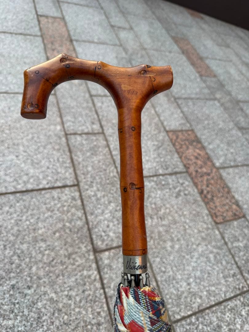 ヴィヴィアン 長傘 竹製ハンドル 美品 オーブ柄