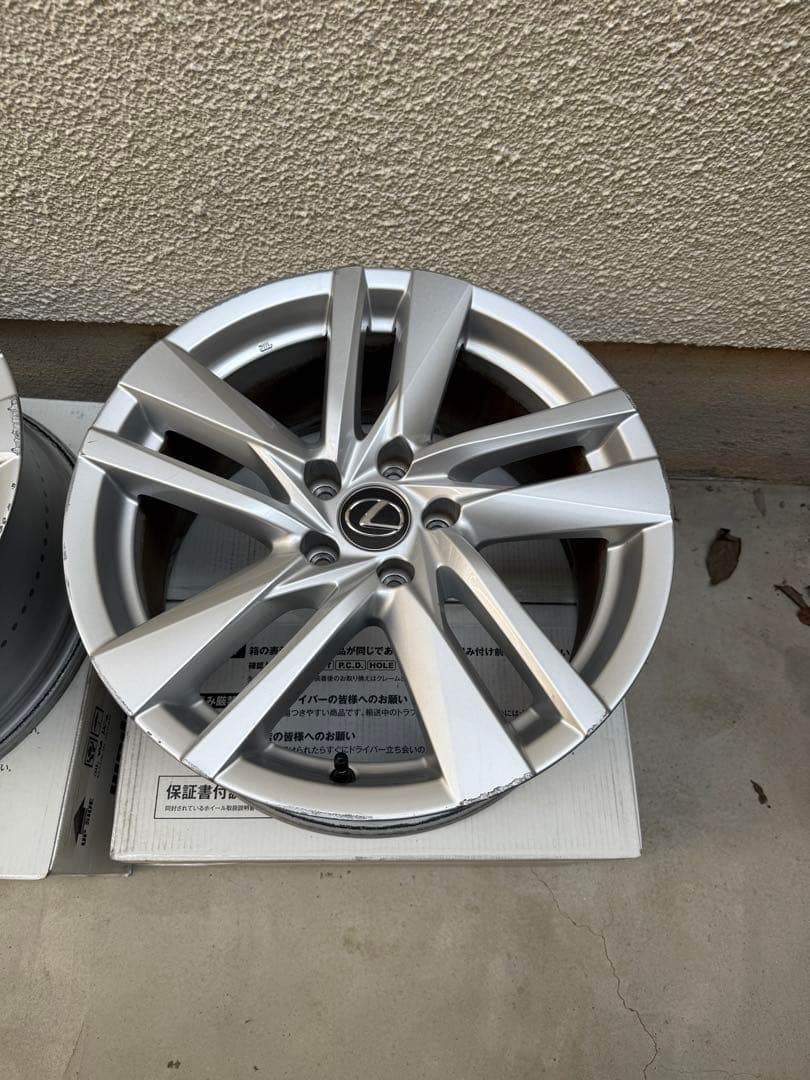 Y(*ˊᵕˋ*)プロフ未読は即ブロック専用2021年製 レクサスIS 　ホイール