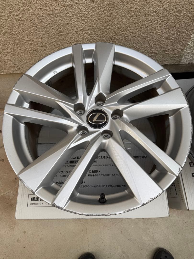 Y(*ˊᵕˋ*)プロフ未読は即ブロック専用2021年製 レクサスIS 　ホイール