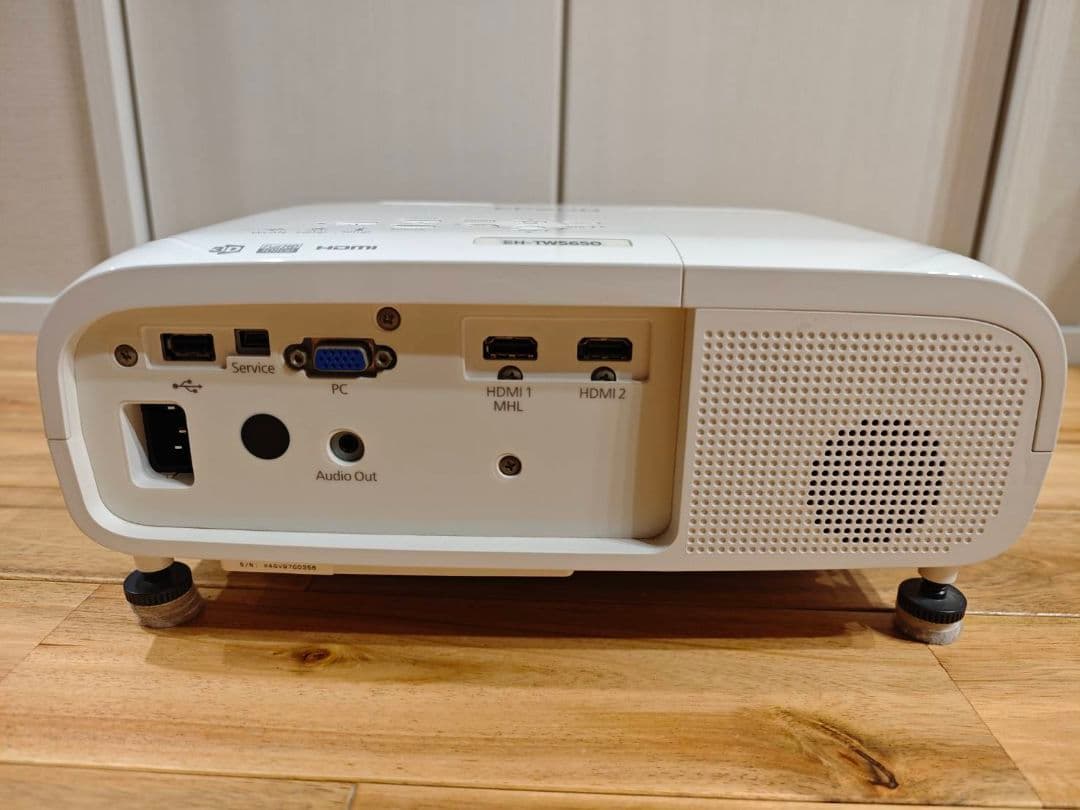 EPSON 家庭用プロジェクター EH-TW5650