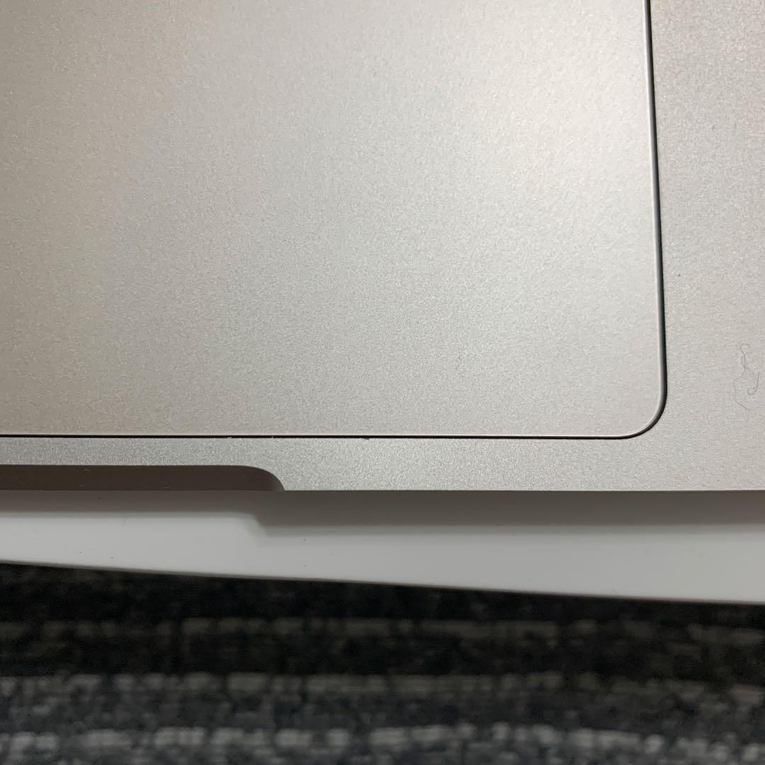 M2 MacBook Air 13.6インチ 16GB 256GB スターライト