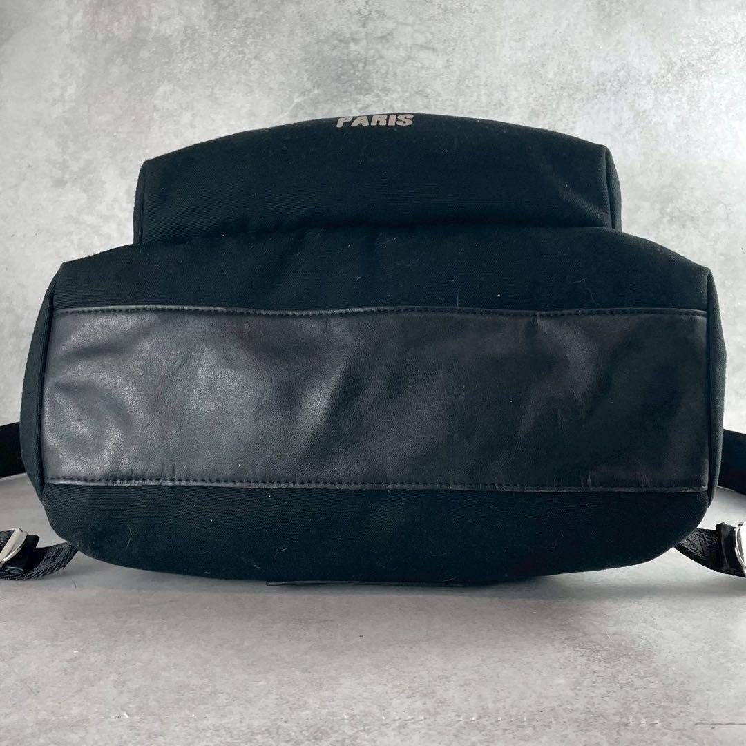 にみり様　GIVENCHY ジバンシー　リュック　バックパック　ロゴ　プリント