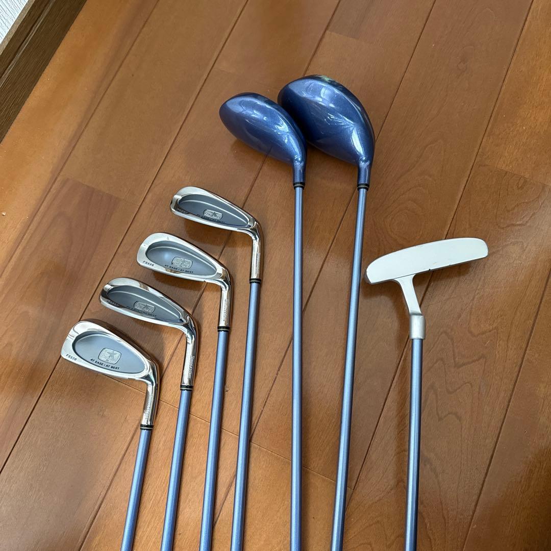 Paradiso レディースクラブセット